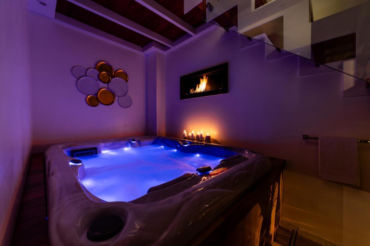 Old Court Luxury Suite&Spa By Monholiday Monopoli Exterior foto